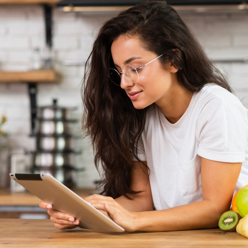 E-BOOK | The first official recipe book for endometriosis & adenomyosis